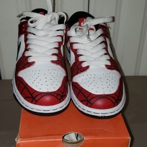nike dunk spider man